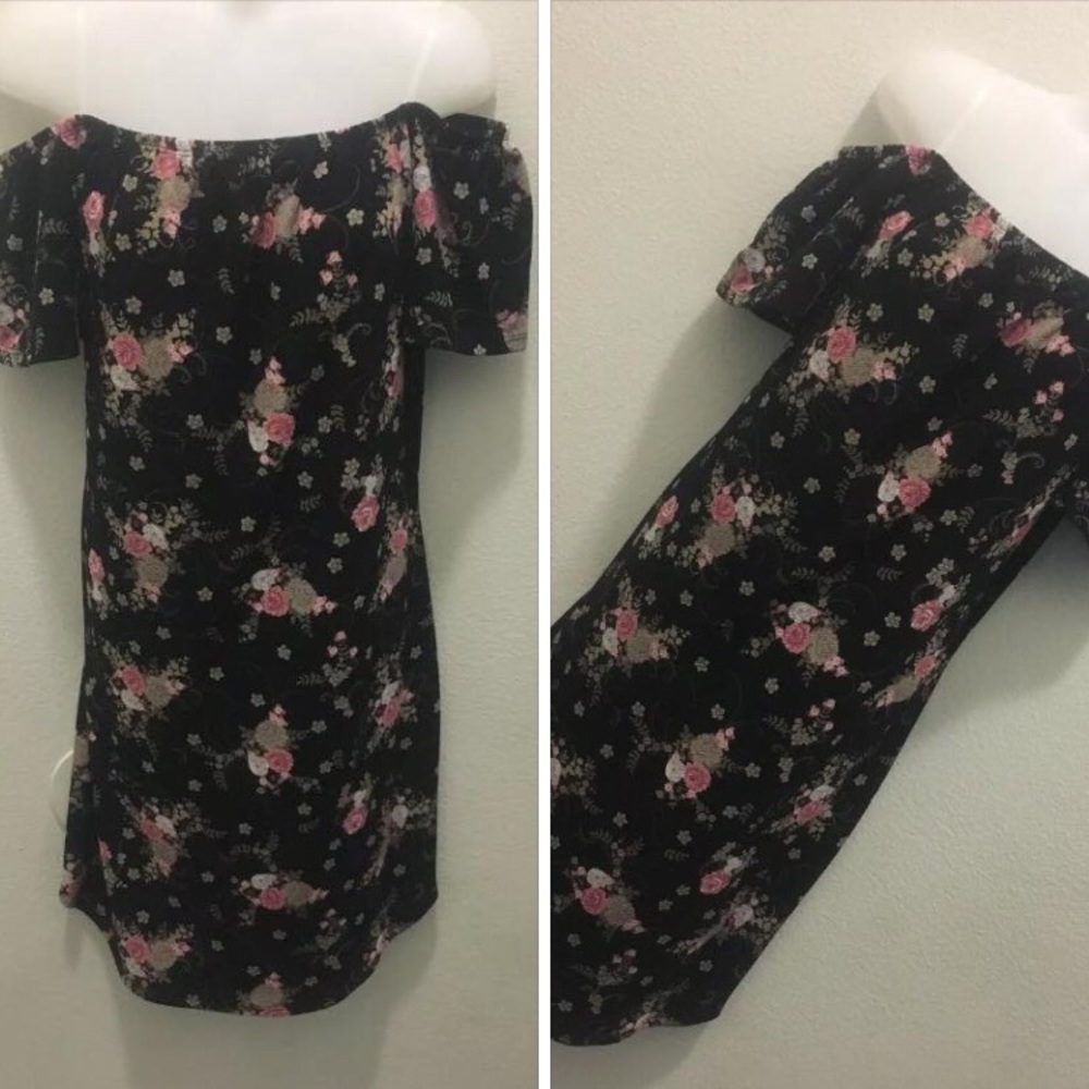 Dress - Picture 2 of 2